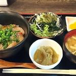 大分 琉球丼定食(九州の地魚料理 侍 浜松町店)