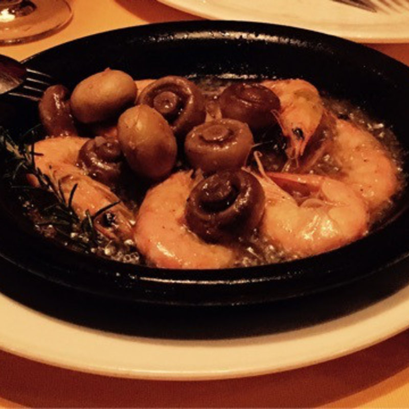 天使の海老とマッシュルームのオーブン焼き(Aux Délices de Dodine 東京ミッドタウン八重洲店)