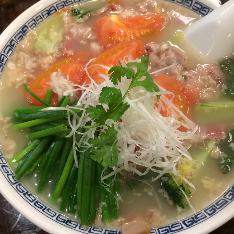 トマトそば(徒歩徒歩亭)