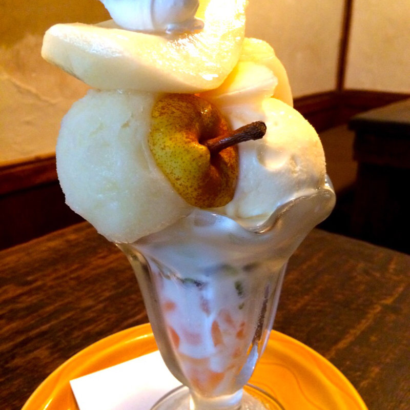 洋梨パフェ(juen （長屋カフェ）)