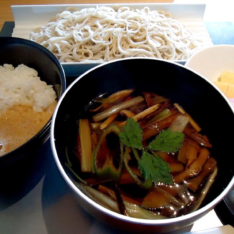 たちばな蕎麦とミニとろろ丼(蕎麦たちばな )