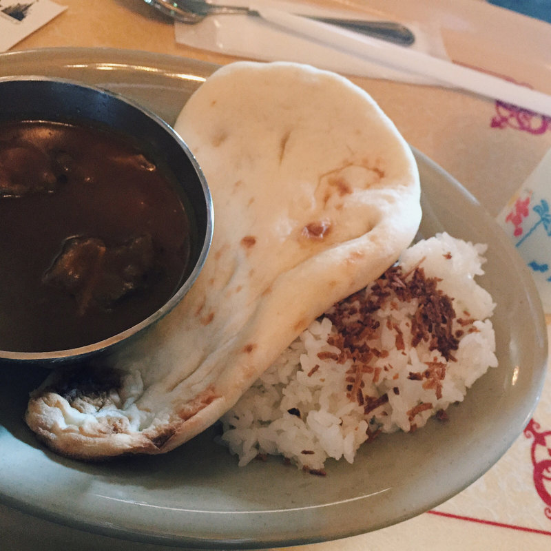 ビーフカリー、ライスとナン付き(S.S.コロンビア・ダイニングルーム)