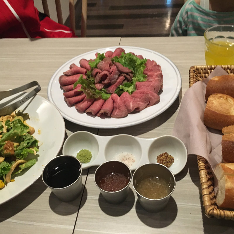 ローストビーフ食べ放題(恵比寿楽園テーブル)