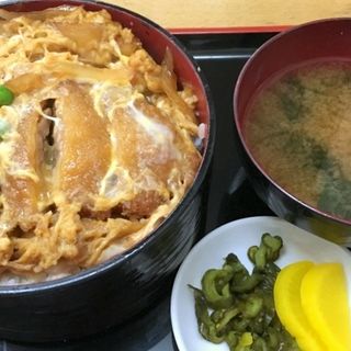 カツ丼(そば処 大菊総本店)