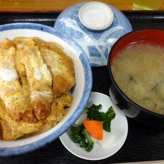 ロースカツ丼(ときわ食堂)