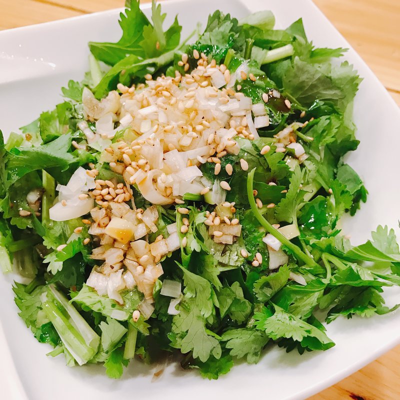 パクチーサラダ(恵比寿 七福餃子楼)