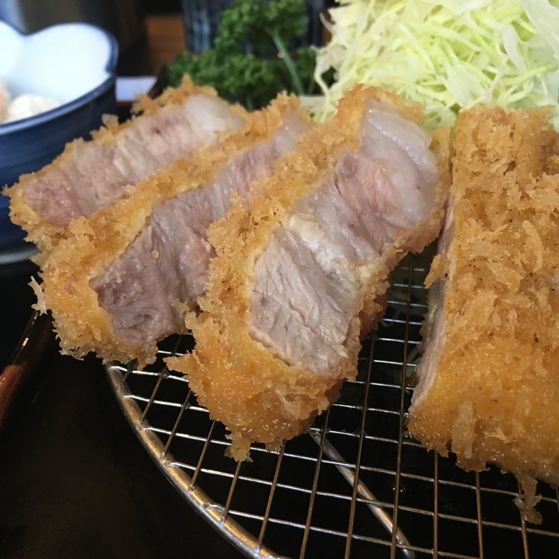 ロースかつ定食(160g)