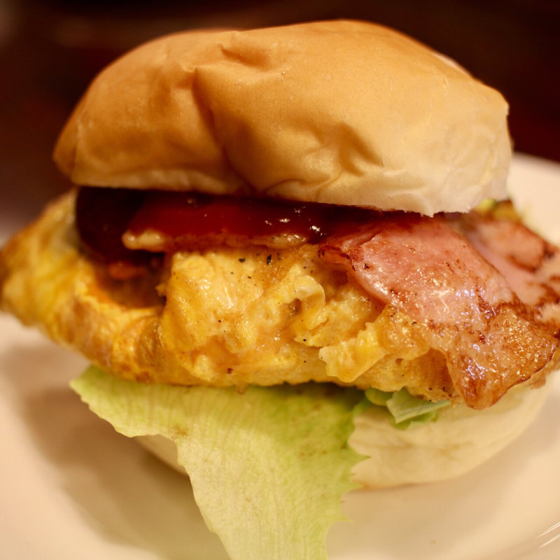 ベーコン&エッグバーガー(ほそやのサンド )