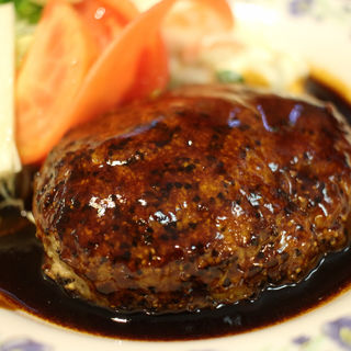 ジューシーな肉汁がたまらない！東京都内の熱々おいしいハンバーグ9選