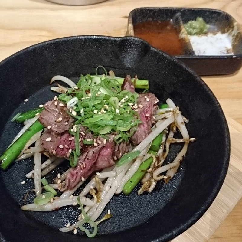 牛さがり赤身ステーキ (50g)(ちびてつ)