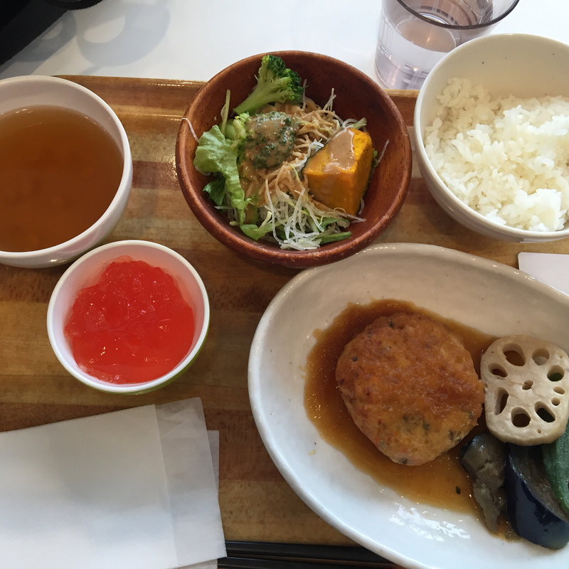 豆腐ハンバーグランチ(ジョイナムカフェ)