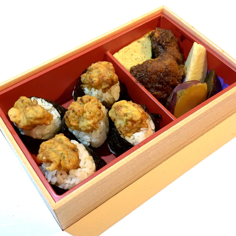 天むす弁当（花）(地雷也　紅白茶寮 )