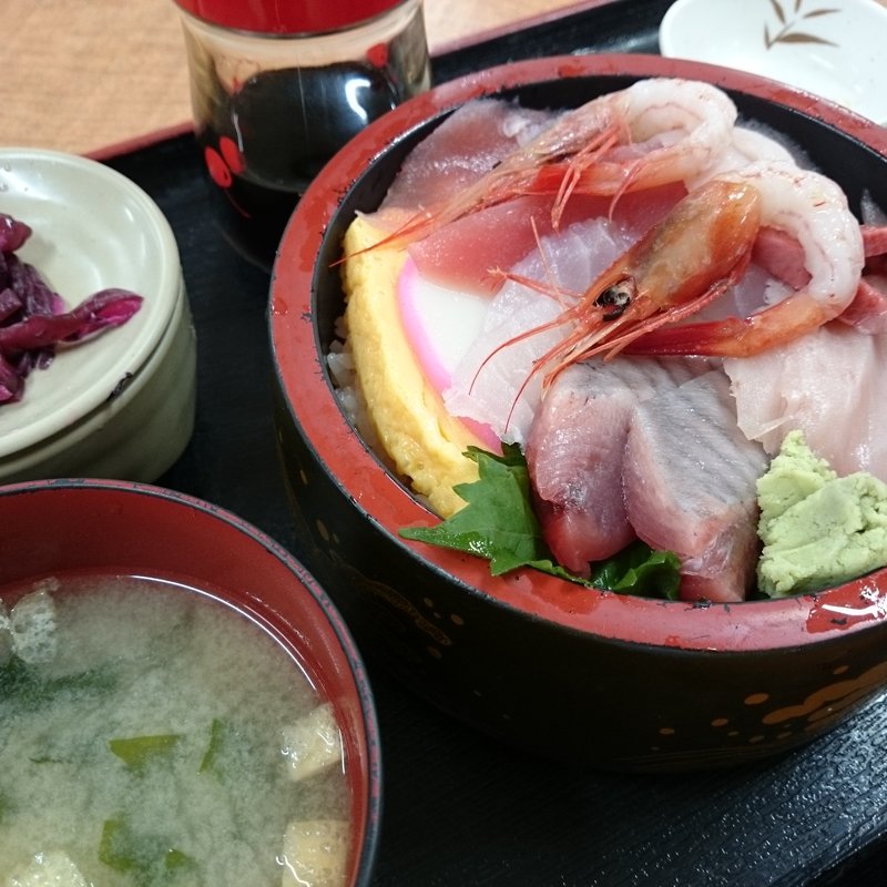 本日の海鮮ちらし(勘太そば )