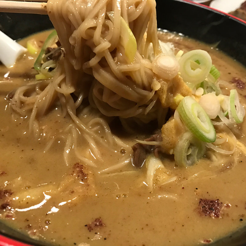 牛たんカレーラーメン(たんや善治郎 タピオ店 )