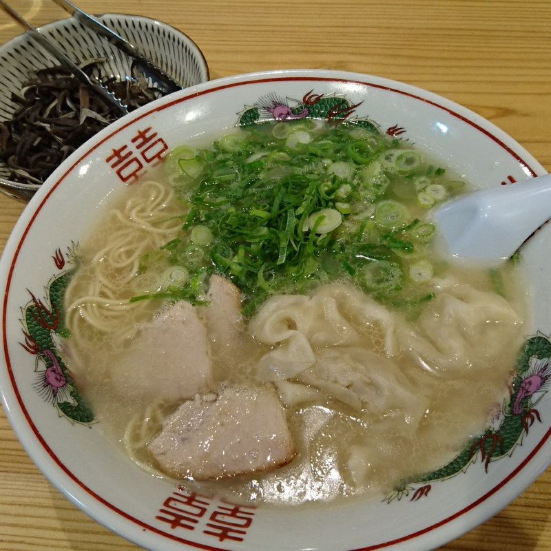 炊き餃子ラーメン(まさちゃんラーメン)