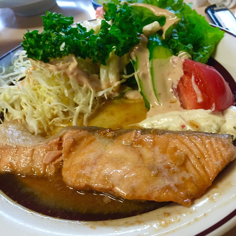 生鮭バター焼き定食(磯野家 （いそのや）)