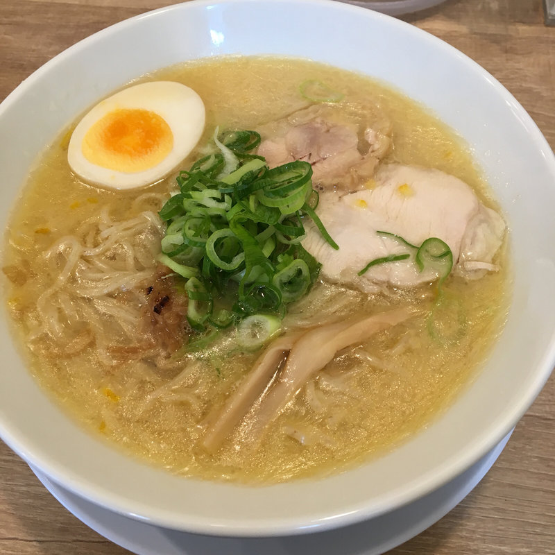 ゆず塩鶏白湯ラーメン(ラーメン颯)