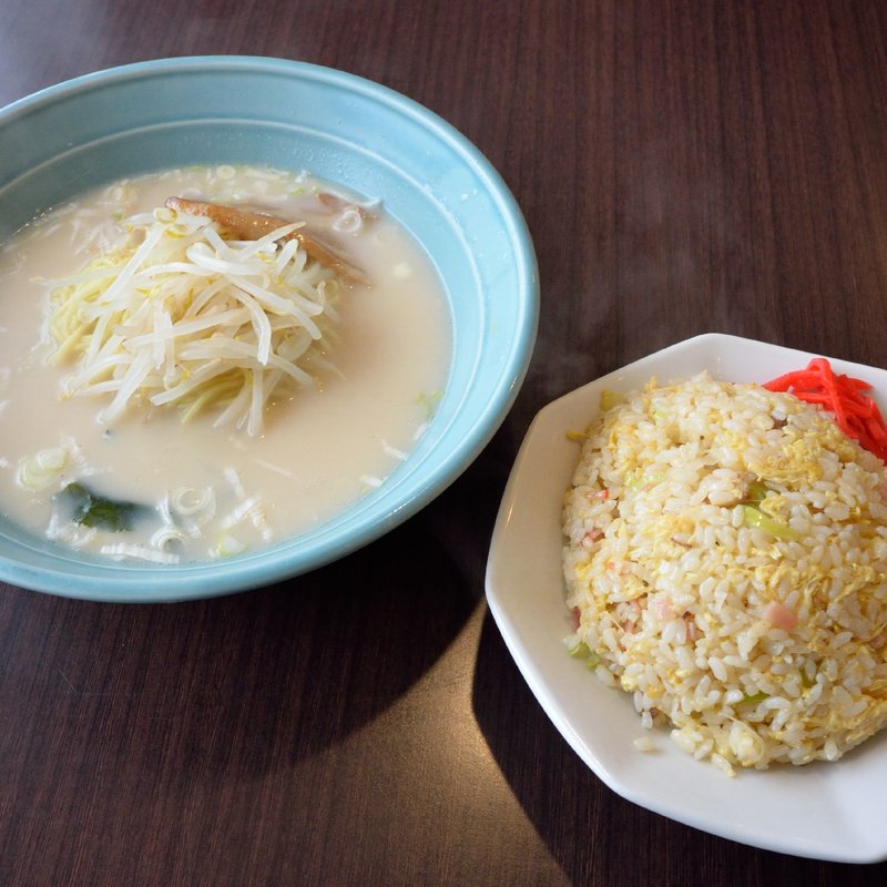 ラーメンセット(台湾料理 吉吉 （タイワンリョウリ ヨシヨシ）)