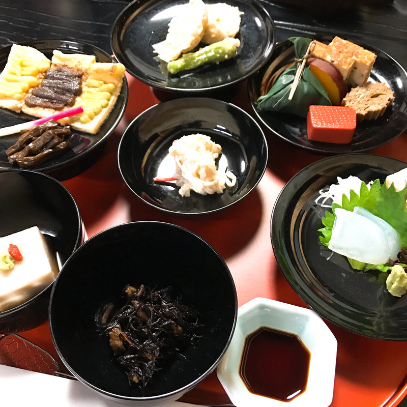 夜間拝観のお食事(天得院)