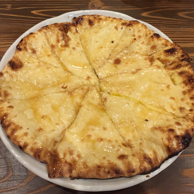 ハニーチーズナン(ポカラ 豊橋佐藤店)