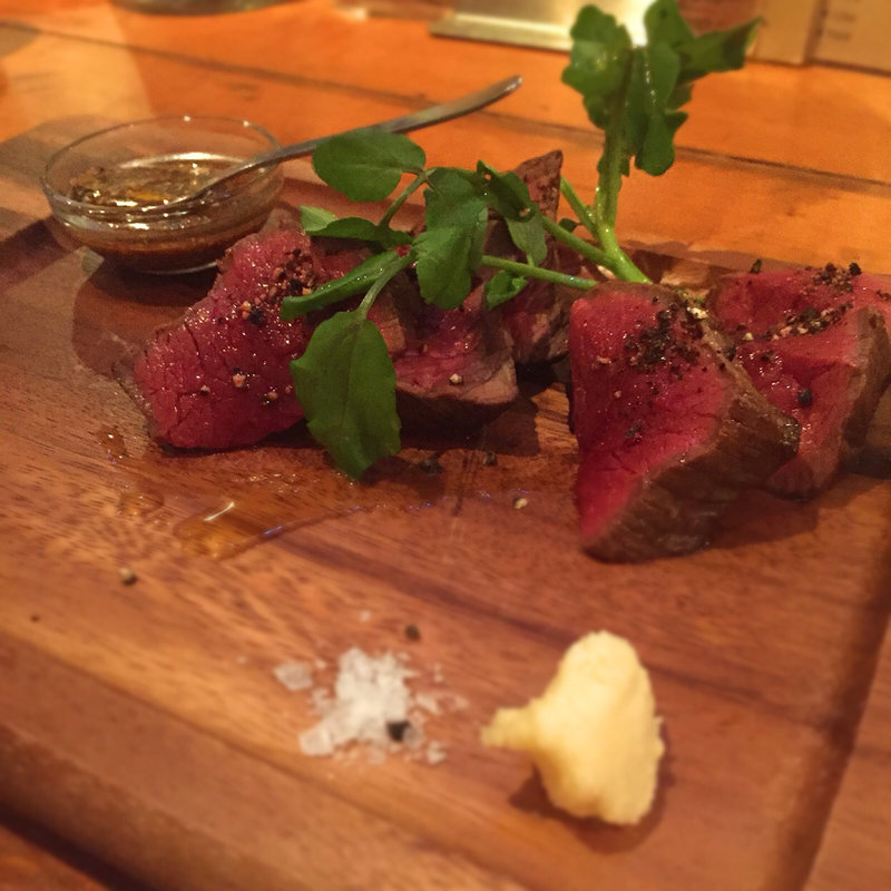 蝦夷鹿モモ肉のロースト(ビストロブルー)