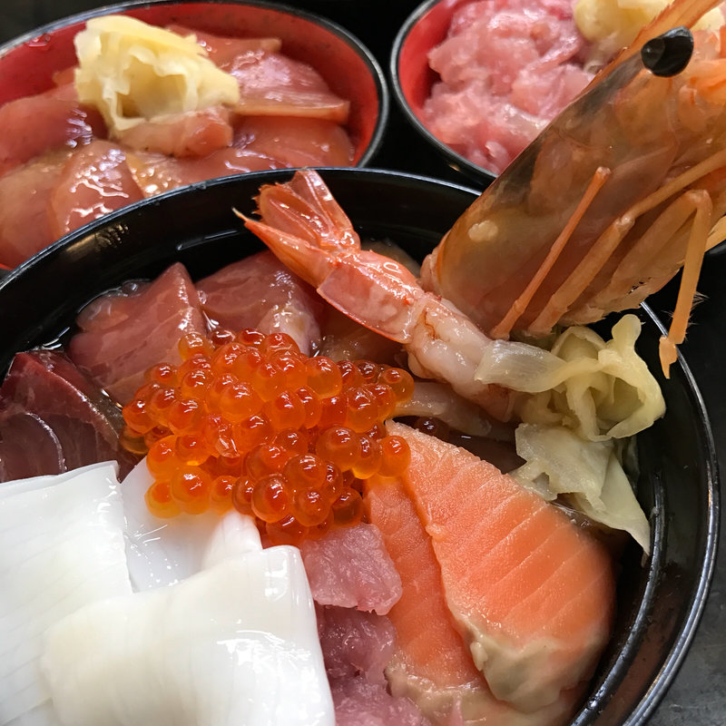 海鮮丼(朝市新鮮広場)