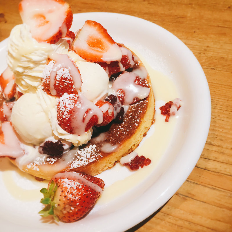 イチゴパンケーキ (アクイユ 恵比寿)