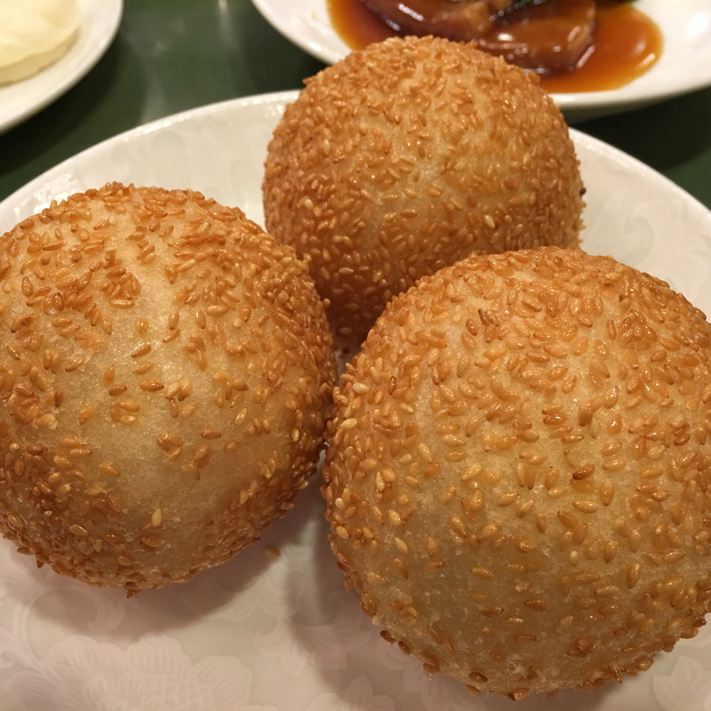 ごま団子(江山楼 中華街本店 （コウザンロウ）)