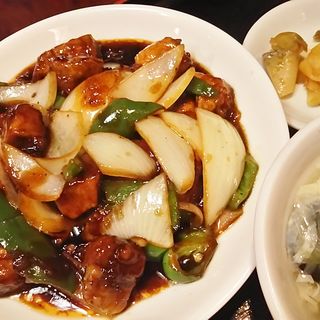 黒酢の酢豚定食(華龍飯荘 新川店 （カリュウハンソウ）)