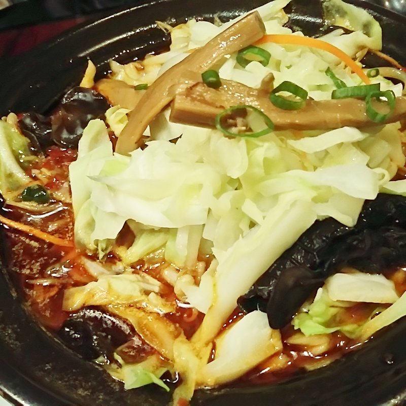 激辛牛肉メン(華龍飯荘 新川店 （カリュウハンソウ）)