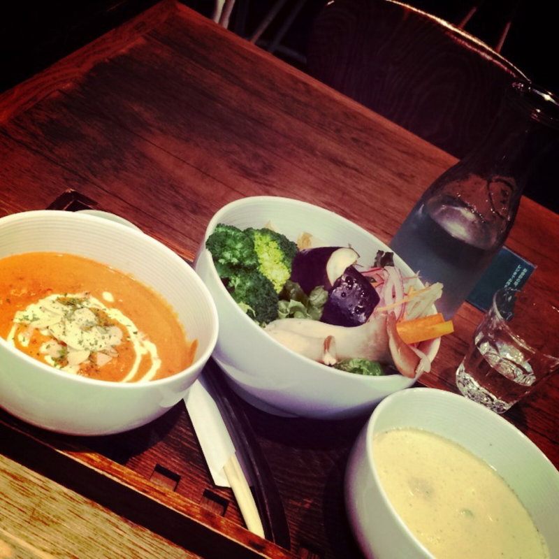 二種のカレーと野菜ランチ(珈琲ぶりこ)