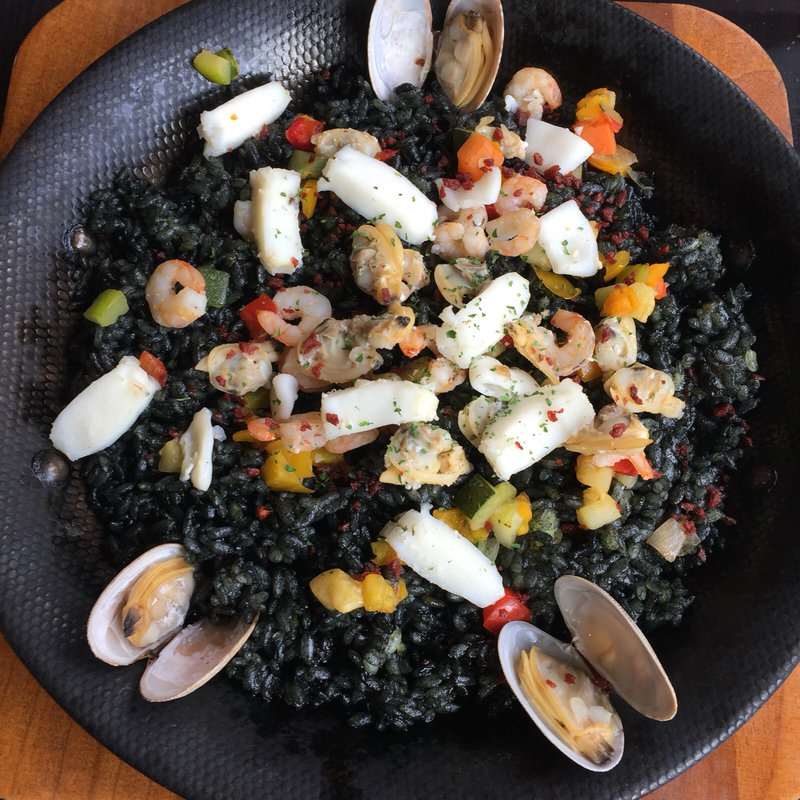 イカ墨のパエリア(Barca 目黒 （バルサ）)