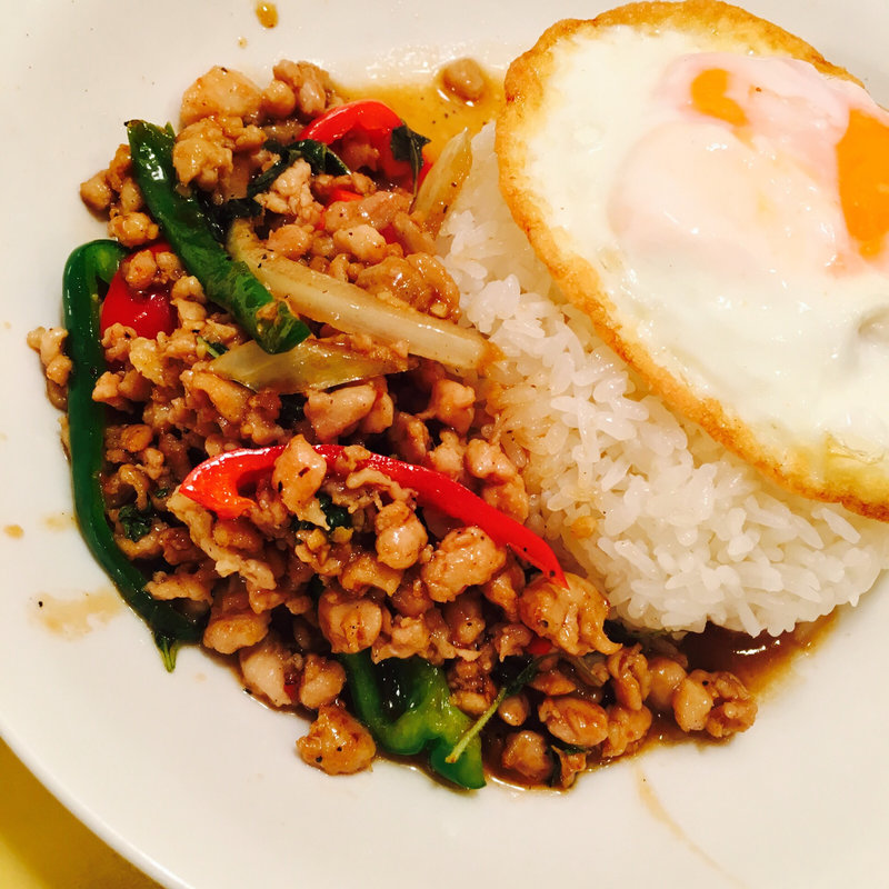 ガイガパォラーカオ(ティーヌン・ダイニング 渋谷道玄坂店  （TINUN）)