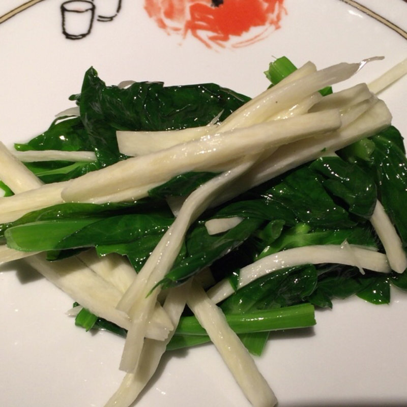 豆苗とマコモダケのあっさり炒め(中国飯店 六本木店)