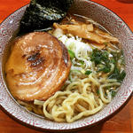 あご煮干し  太麺   豚バラチャーシュー(麺や 虎ノ道)