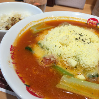 チーズラーメン Aセット(太陽のトマト麺 三田支店)