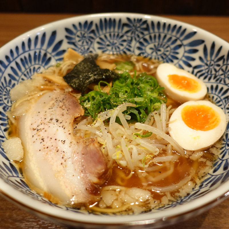 つぼや醤油らーめん＋味玉(つぼや 肥後橋店 )