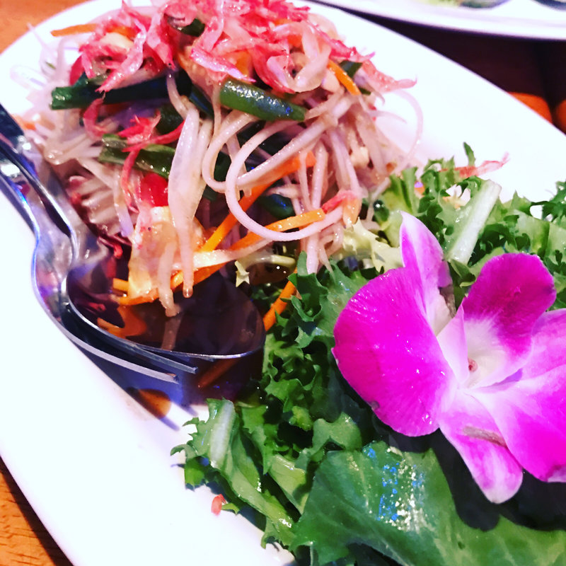 ソムタムタイ(タイ居酒屋トンタイ本店)