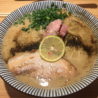 ラム豚骨らーめん（ノーマル）(自家製麺 MENSHO TOKYO)