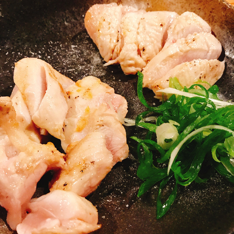 胸ともものタタキ(炭焼 鶏たか （すみやきとりたか）)