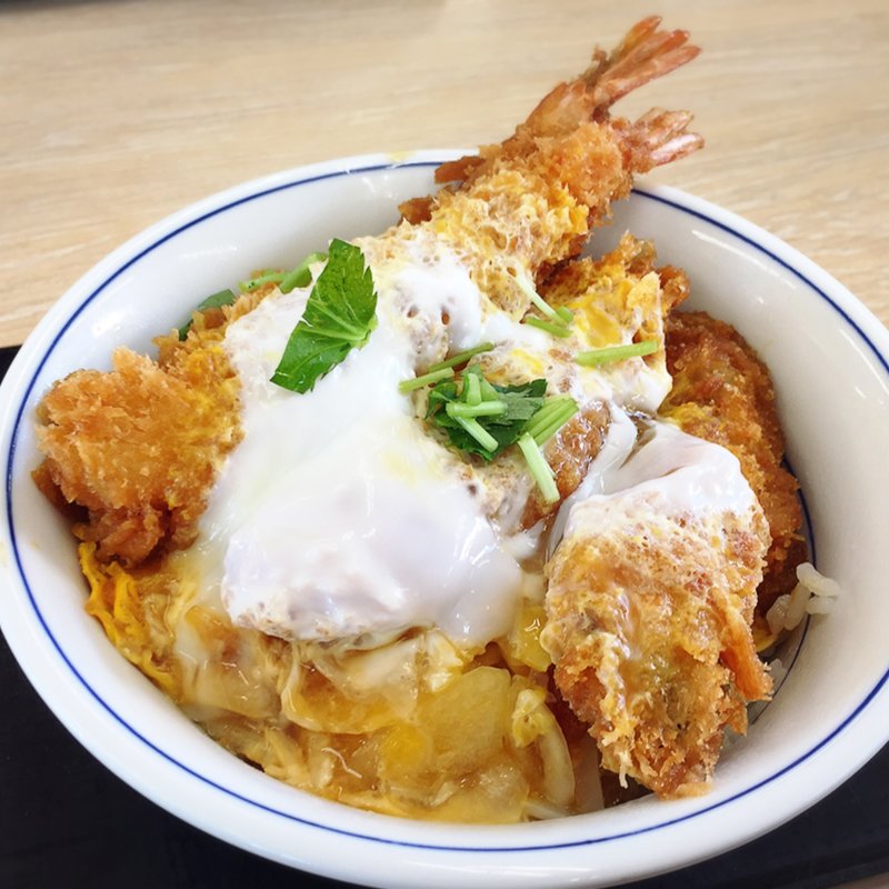 牡蠣フライの海鮮合い盛り丼(かつや箱崎店)