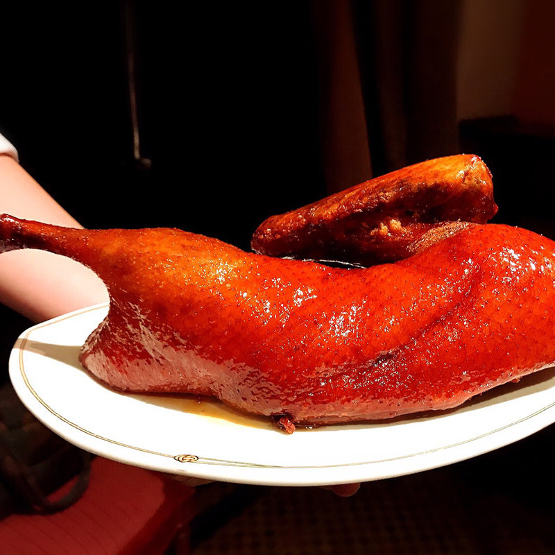 中国飯店名物 北京ダック（二本入り）(中国飯店 紫玉蘭)