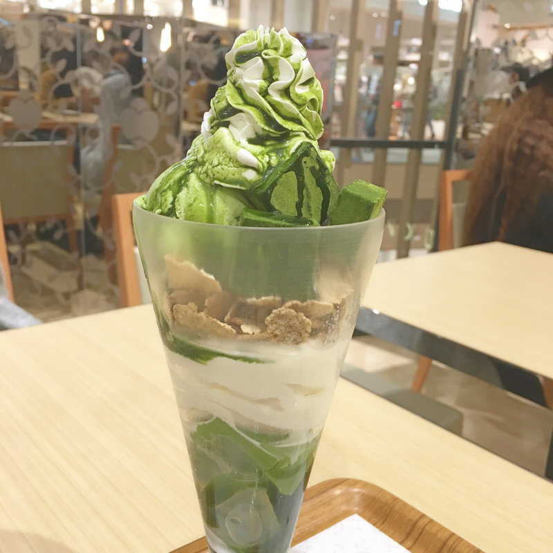 抹茶生チョコレートパフェ(ナナズグリーンティー イオンモールKYOTO店 （nana's green tea）)