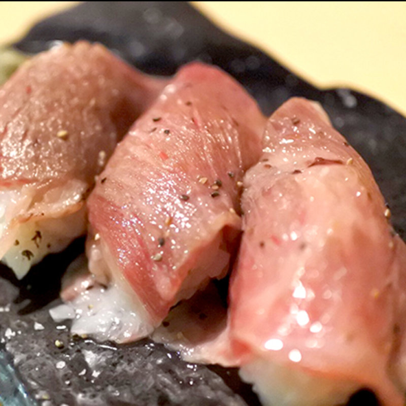 桃太郎ビーフ炙り握り(ももたろうの屋台 )