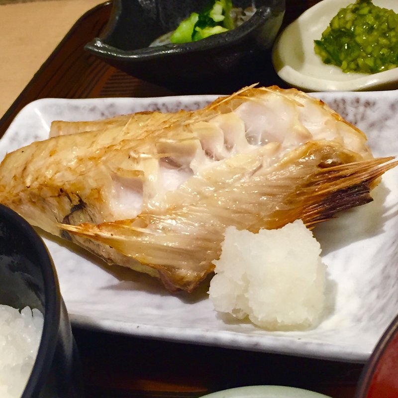 刺身盛りとかさごの定食(さわら )