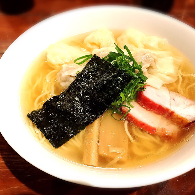 特製ワンタン麺 白だし(支那そば 八雲 （しなそば やくも）)