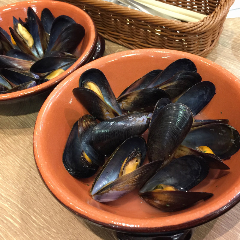 ムール貝の白ワイン蒸し(ファーマーズドーター)