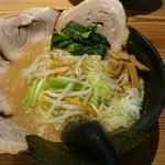 背脂チャーシューメン + 野菜(麺屋　義國 )