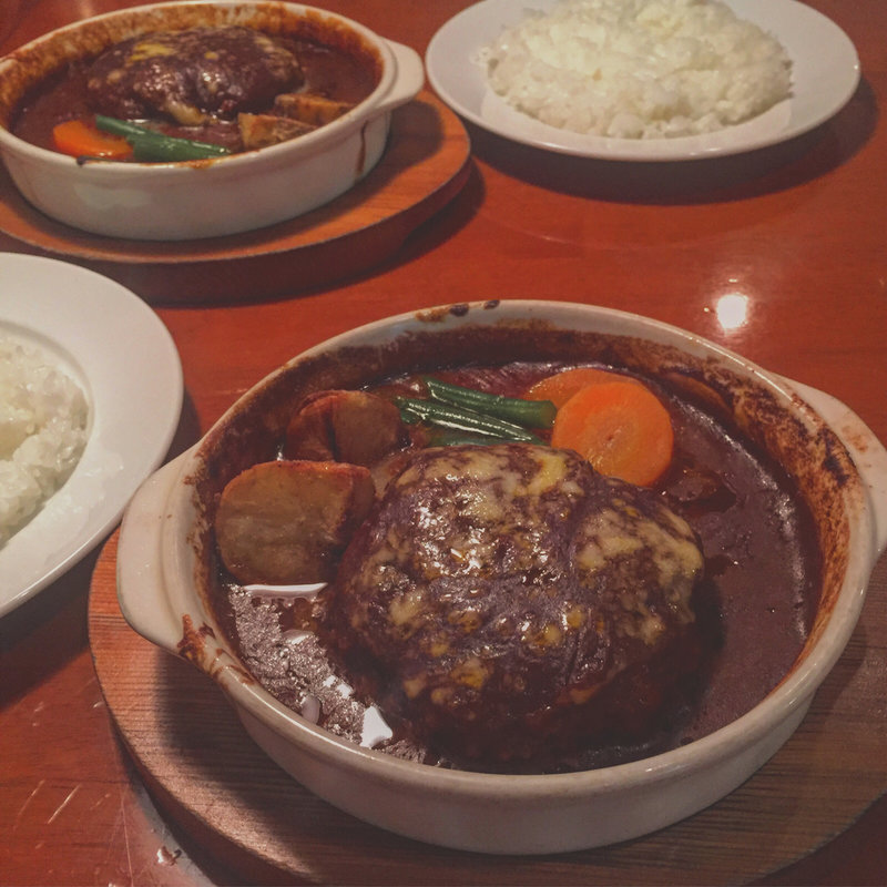 スパーゴ風 ハンバーグ(スパーゴ　ディベルティーレ)