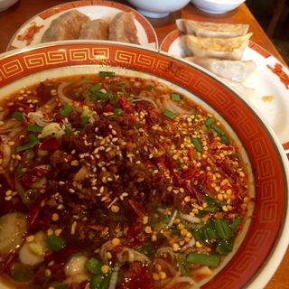 紅麻辣担々麺(タイガー餃子 河原町店 )